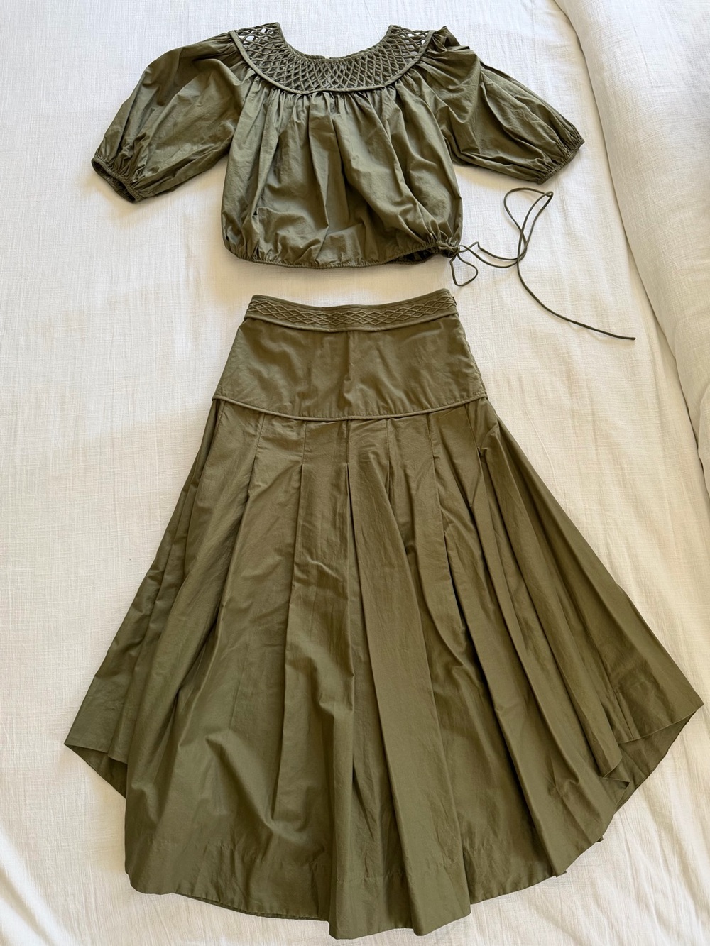 Merlette Set Bonnier Blouse and Lynnton Pleated Midi Skirt Olive Green Size 8/M - Picture 7 of 15